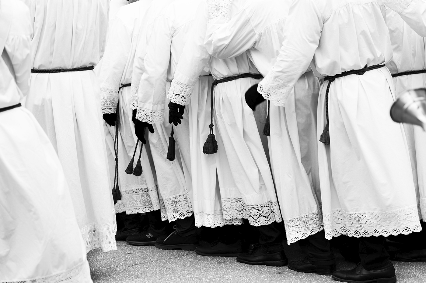 "VOCE E SILENZIO I Riti della Settimana Santa in Puglia"  Mostra Collettiva Fotografica degli Studenti di Scuola Spaziotempo